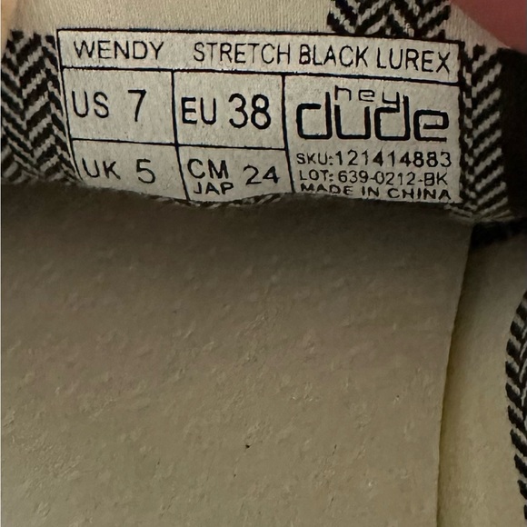 Hey Dude slip on shoes Size 7 Black stretchy  sparkle - Picture 5 of 5